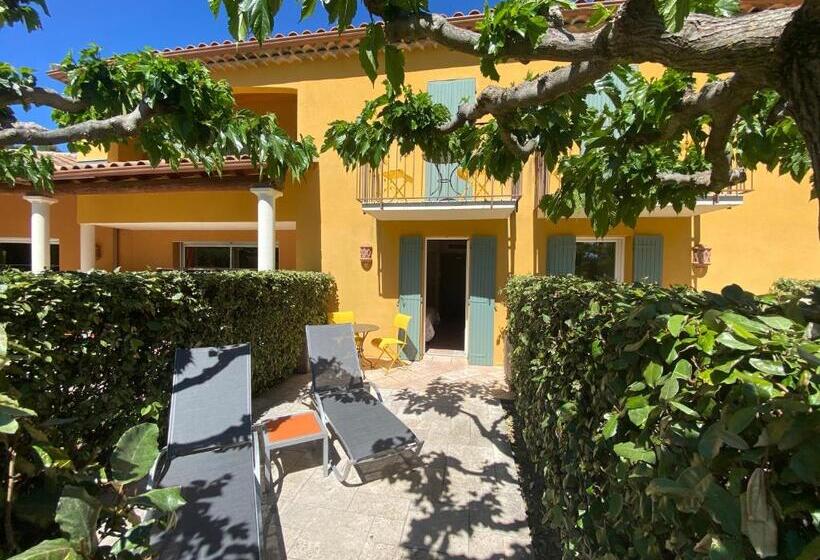 ホテル Les Sables D Ocre & Spa