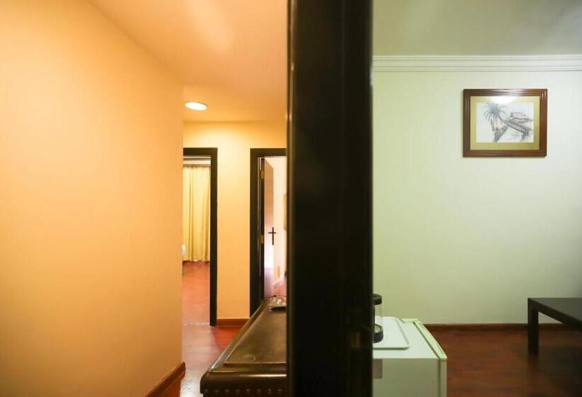 Mermaid Beach Hotel Llc