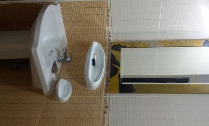 Mermaid Beach Hotel Llc