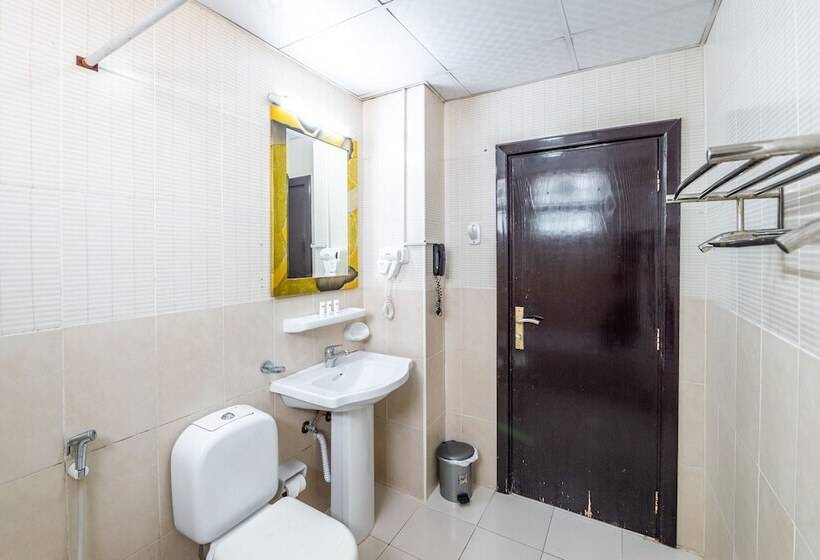 Mermaid Beach Hotel Llc