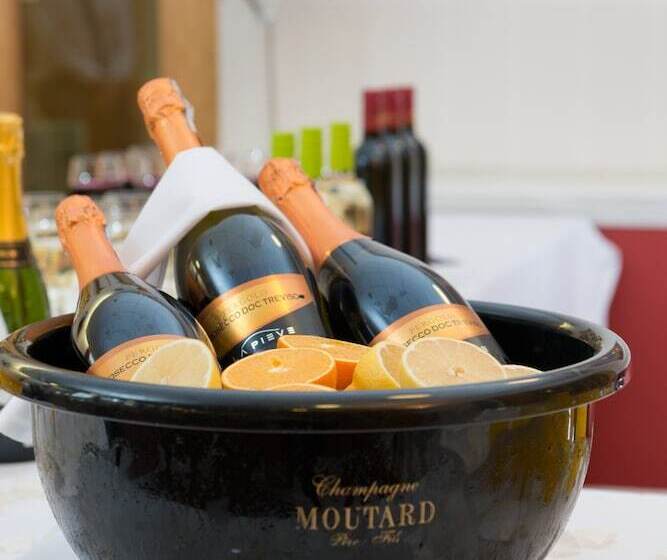 호텔 Mitchell Hall