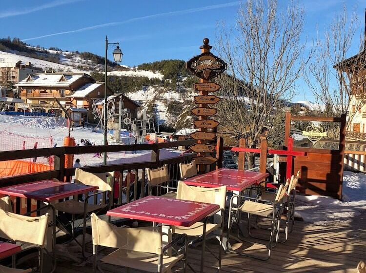 ホテル Montana Chalet Hôtel Spa