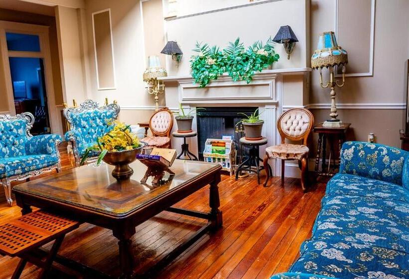 酒店 Oakpak Inns   Enjoy All Inclusive Snack Beverages Wine & Beer During The Stay