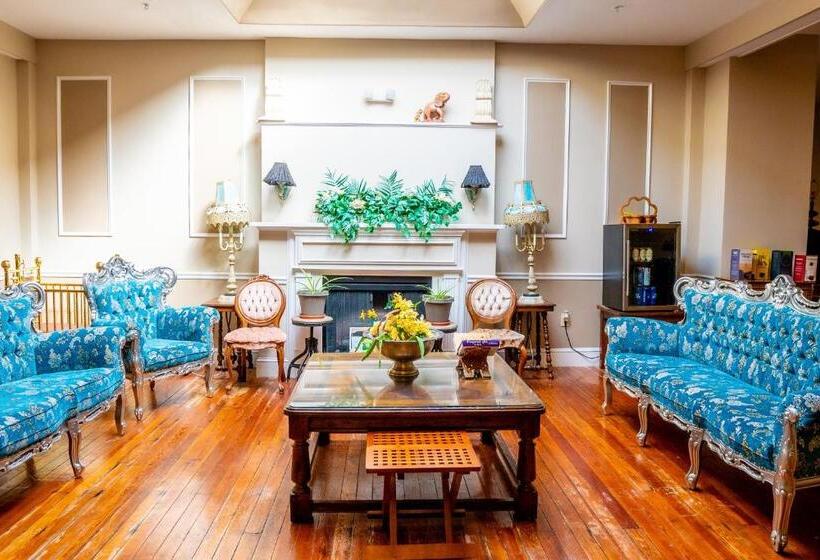 酒店 Oakpak Inns   Enjoy All Inclusive Snack Beverages Wine & Beer During The Stay