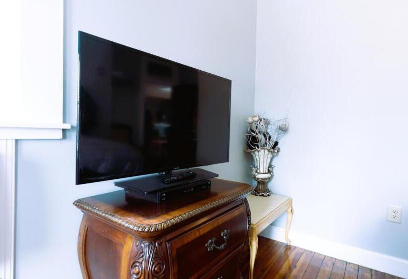 酒店 Oakpak Inns   Enjoy All Inclusive Snack Beverages Wine & Beer During The Stay