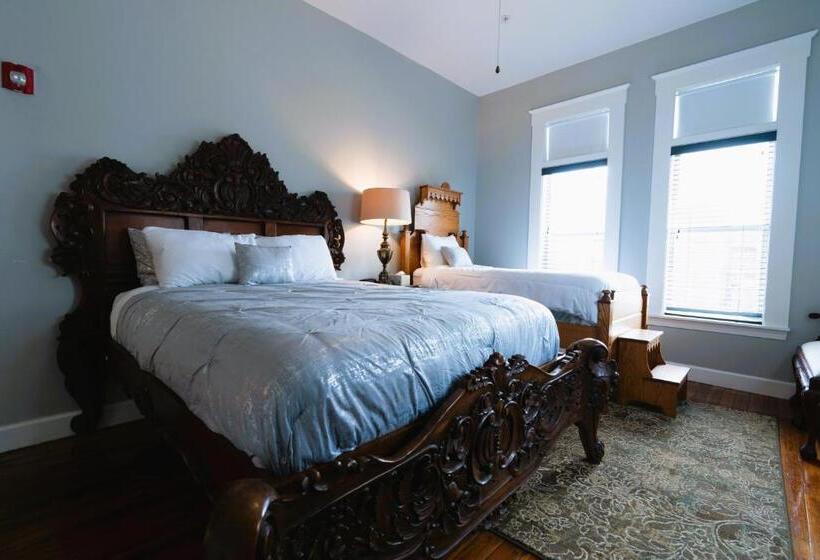 酒店 Oakpak Inns   Enjoy All Inclusive Snack Beverages Wine & Beer During The Stay