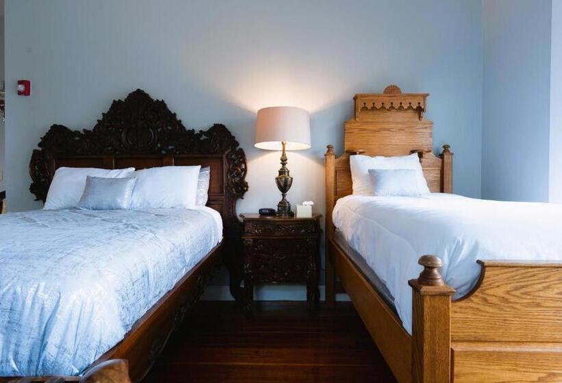 酒店 Oakpak Inns   Enjoy All Inclusive Snack Beverages Wine & Beer During The Stay