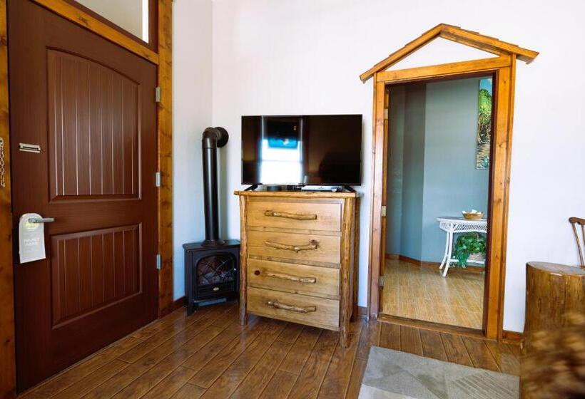 酒店 Oakpak Inns   Enjoy All Inclusive Snack Beverages Wine & Beer During The Stay