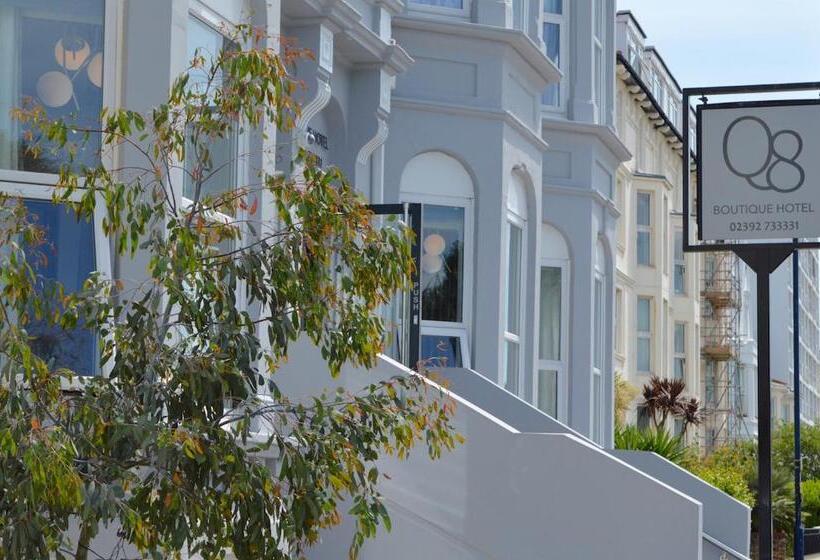 Отель Q8 Boutique