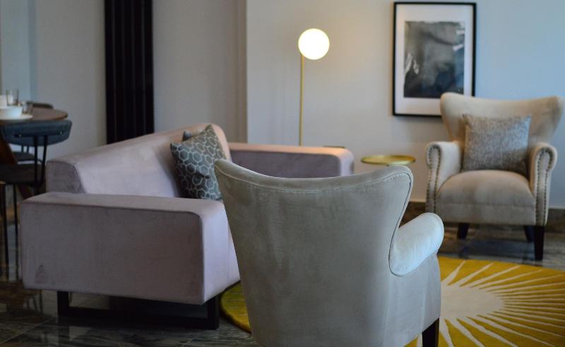 Отель Q8 Boutique