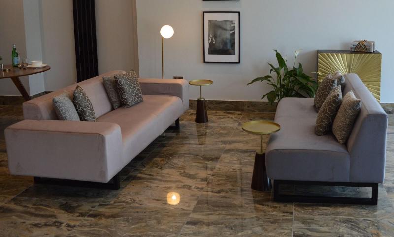 Отель Q8 Boutique