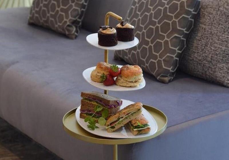 Отель Q8 Boutique