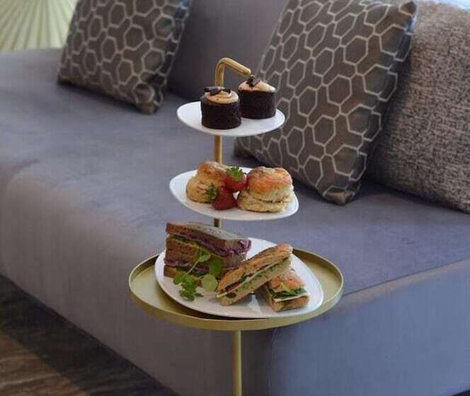 Отель Q8 Boutique