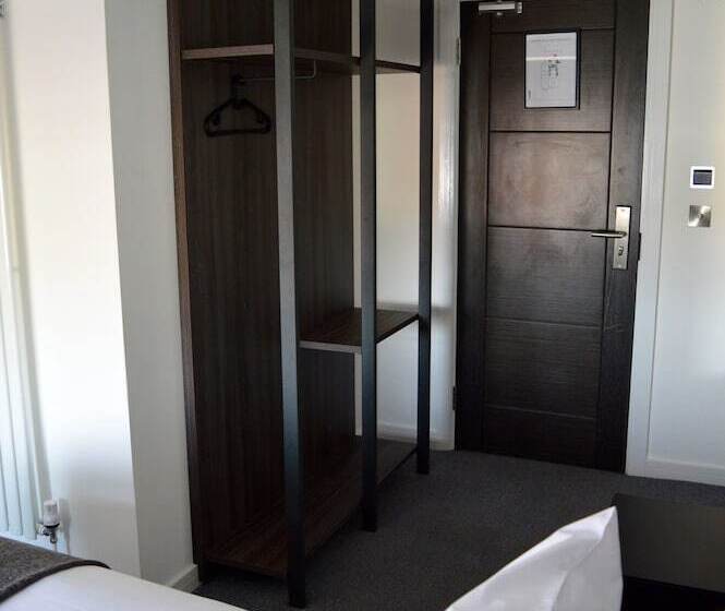 Отель Q8 Boutique