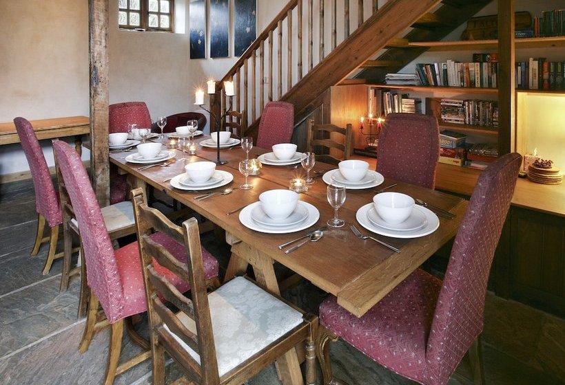 Сельский отель Talton Lodge Kitchen Garden & Barn