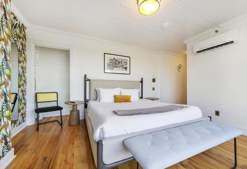 Tower Hotel Little Havana