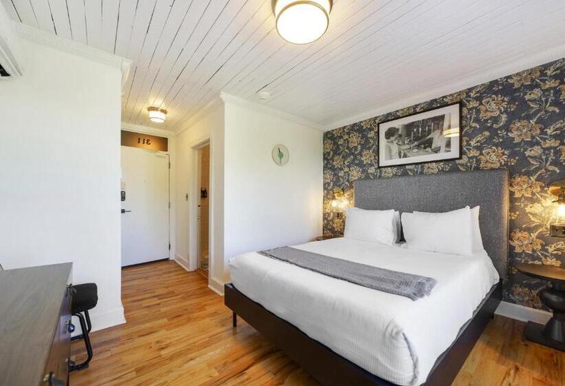 Tower Hotel Little Havana