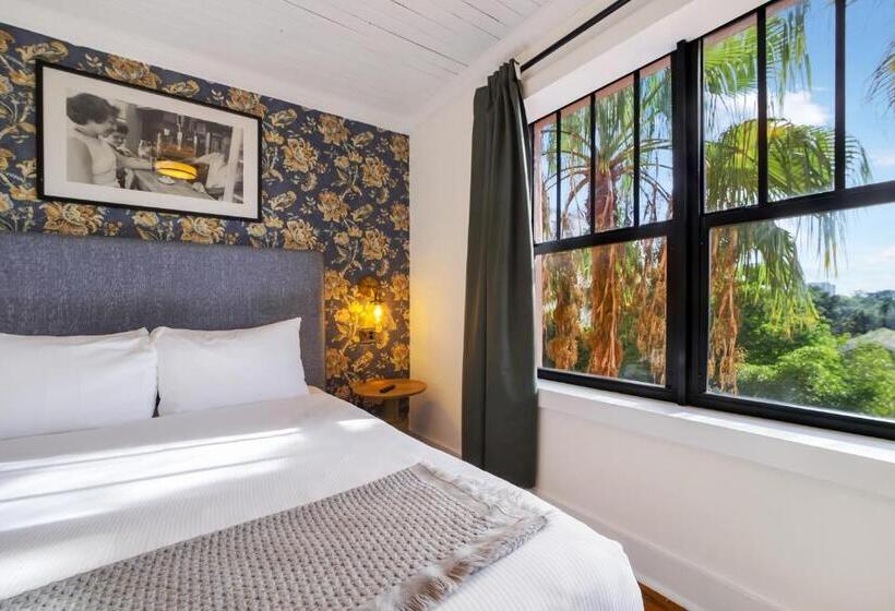 Tower Hotel Little Havana