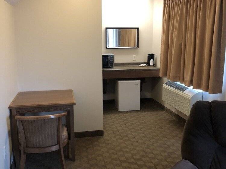 호텔 Shenandoah Inn & Suites