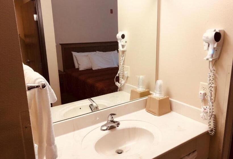 호텔 Shenandoah Inn & Suites