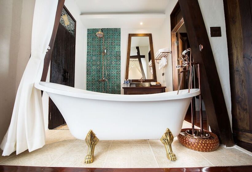 בית מלון כפרי Shinnabhura Historic Boutique