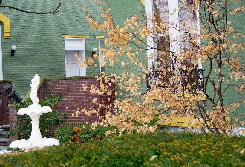 فندق Stay Saratoga