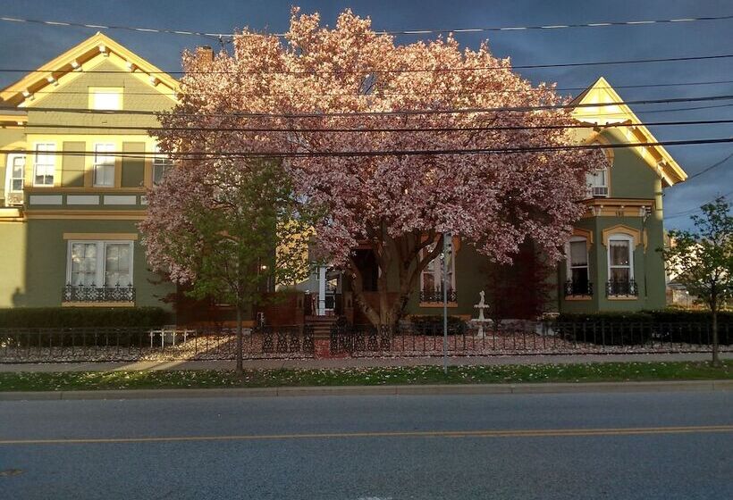 فندق Stay Saratoga