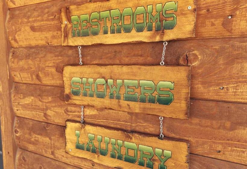 Отель The Longhorn Ranch Resort Lodge & Rv Park