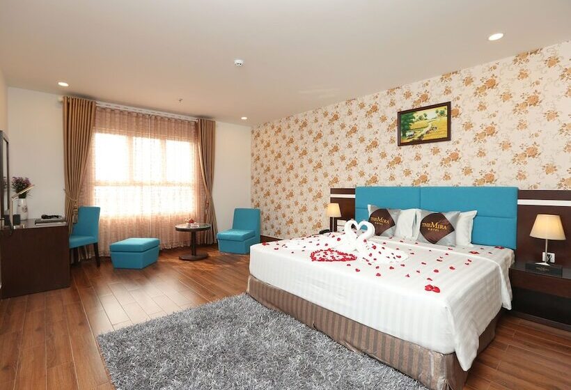 هتل The Mira Boutique