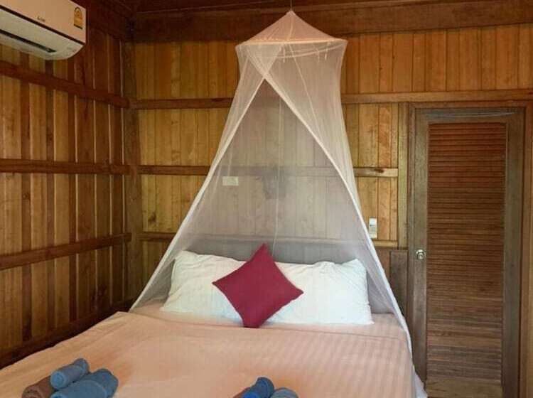 Отель Thiw Son Beach Resort