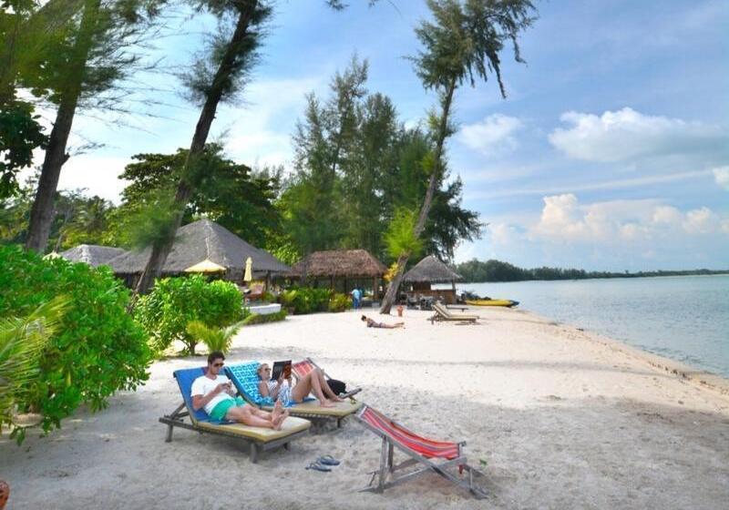 هتل Thiw Son Beach Resort