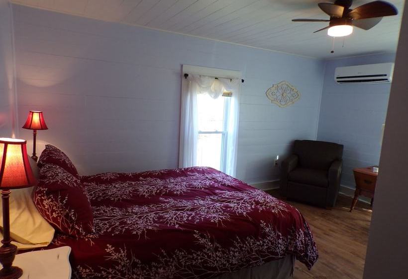 Memory Lane Bed And Breakfast