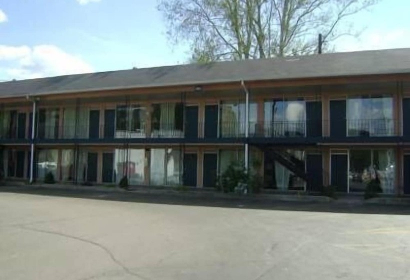 فندق على الطريق Ashland Inn