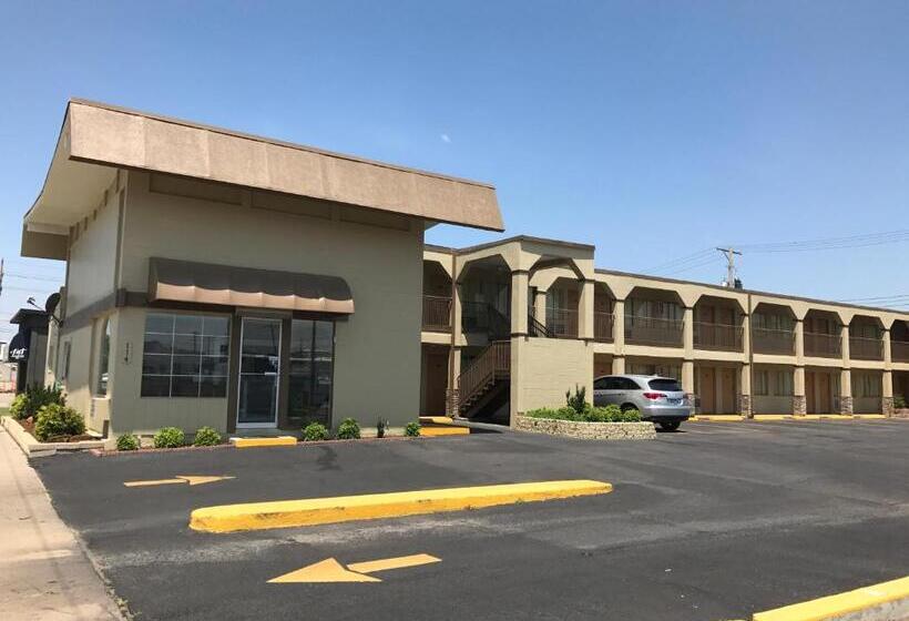 מוטל Hutchinson Inn