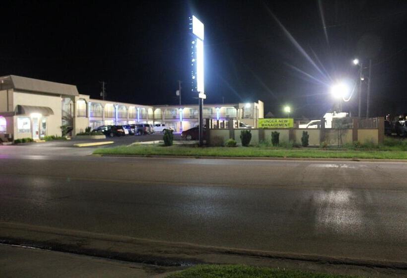 فندق على الطريق Hutchinson Inn