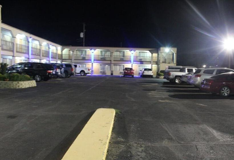 فندق على الطريق Hutchinson Inn