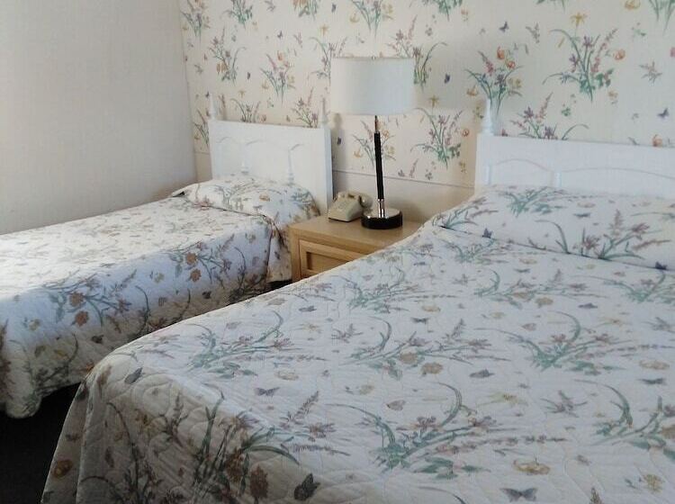 모텔 Northern Peaks Motor Inn