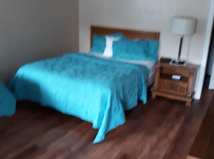 모텔 Northern Peaks Motor Inn