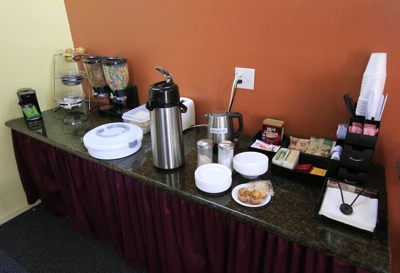 فندق على الطريق Shamrock Country Inn