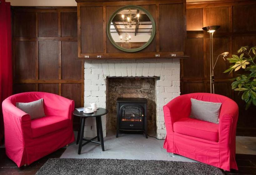 بنسيون Glenbruar House