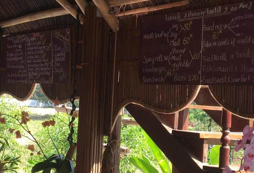 پانسیون Hoi An Sea Sunset Villa & Bar