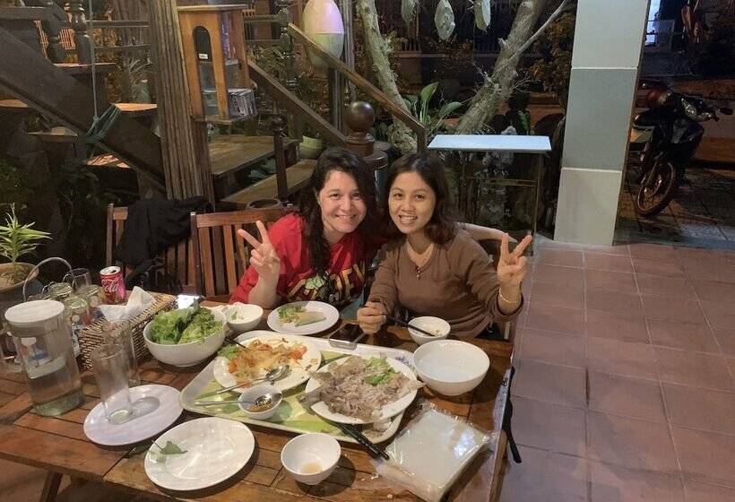 پانسیون Hoi An Sea Sunset Villa & Bar