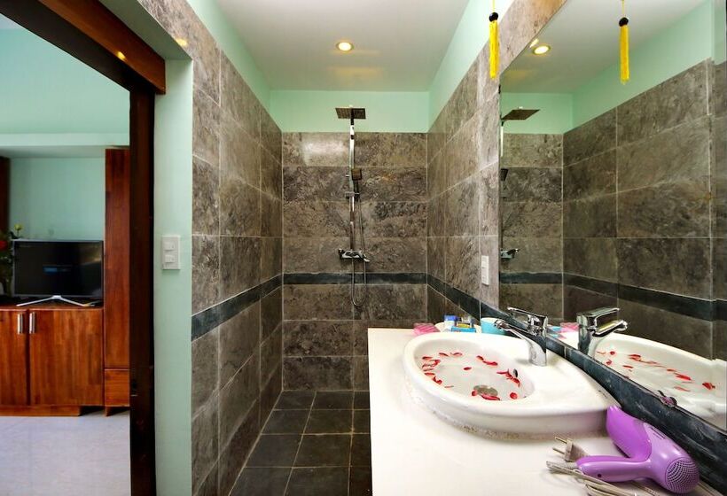 پانسیون Hoi An Sea Sunset Villa & Bar