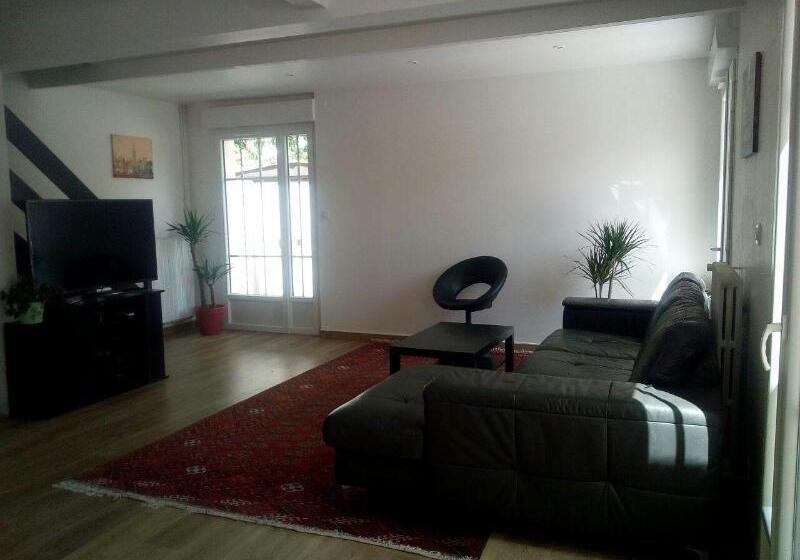 פנסיון Hôtes De Libourne