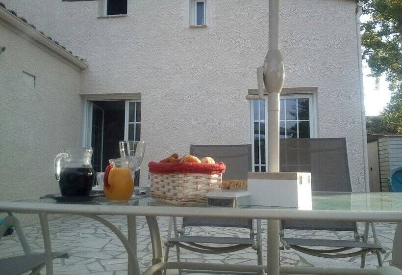 פנסיון Hôtes De Libourne