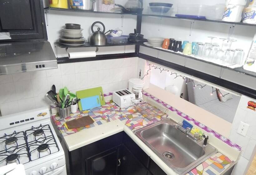 پانسیون The Baxter House