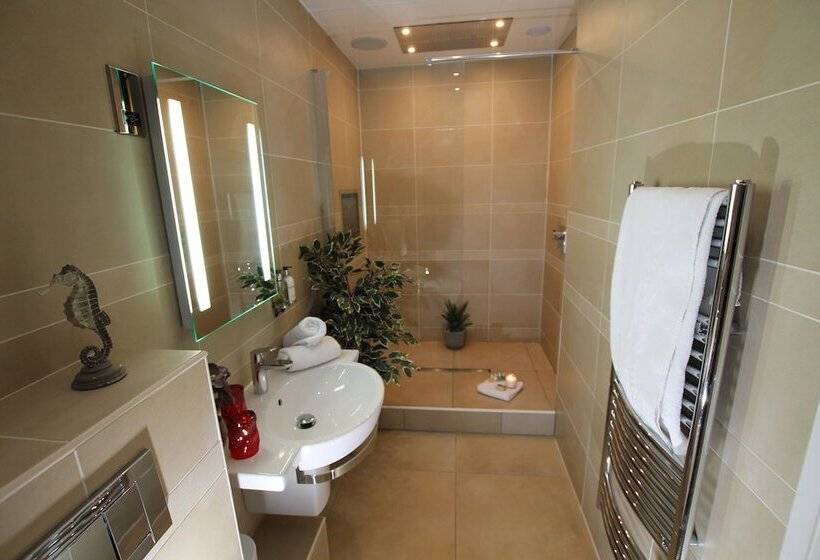 펜션 Windermere Boutique Hotel Spa Suites & Hot Tubs