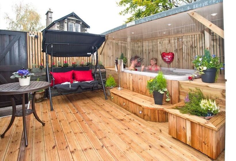 펜션 Windermere Boutique Hotel Spa Suites & Hot Tubs