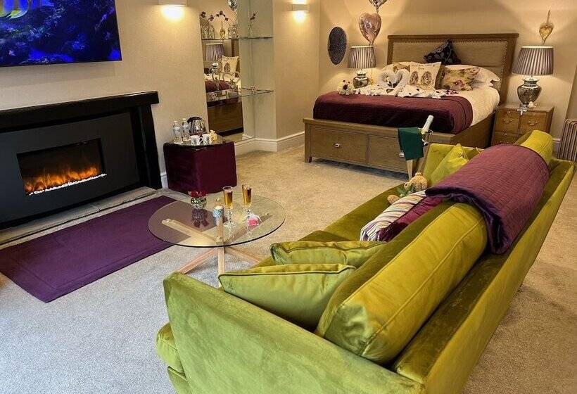 펜션 Windermere Boutique Hotel Spa Suites & Hot Tubs