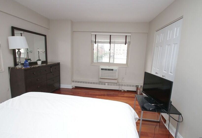 Renaissance Properties 21 & Chestnut